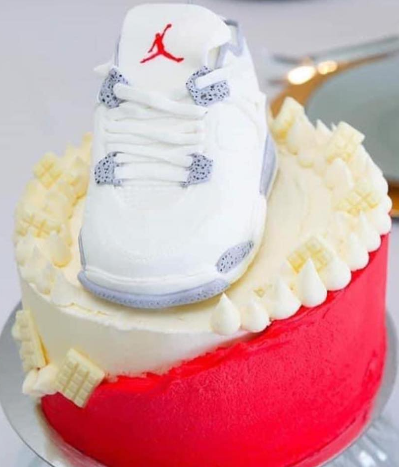 Louella Hall - Head baker & cake creative: Wella Cakery