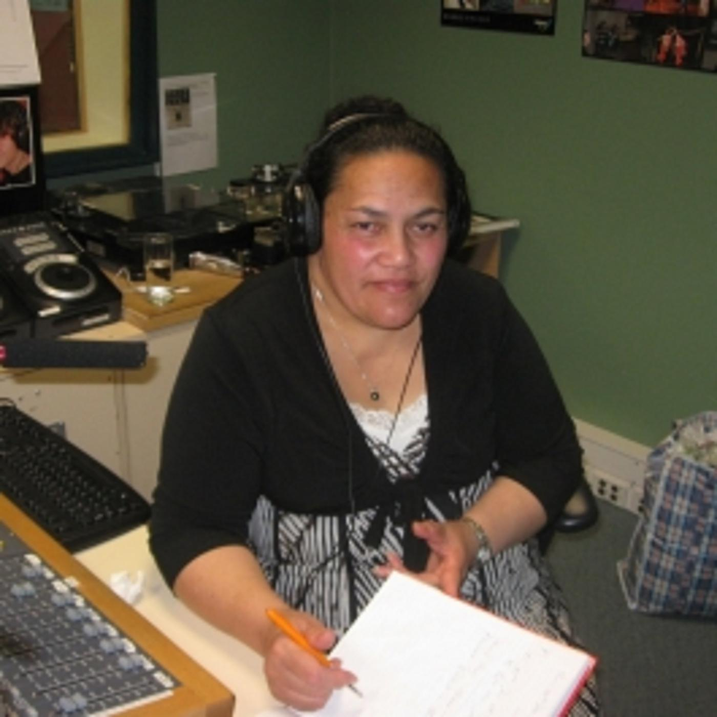 Ina Teke'u - Community radio one way to keep te reo Maori Kuki Airani