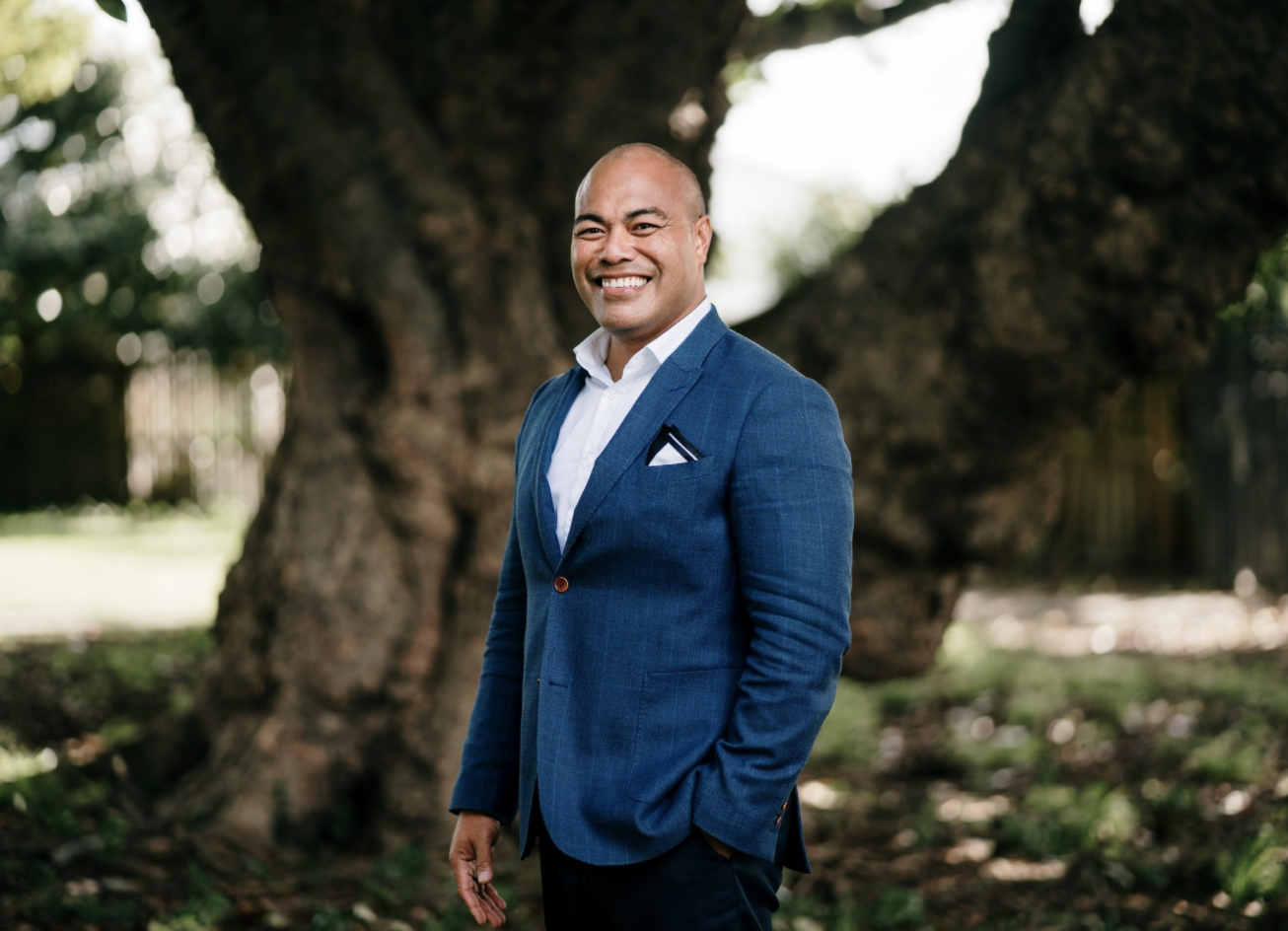 Viliami Vaea - From fireman to successful real estate agent