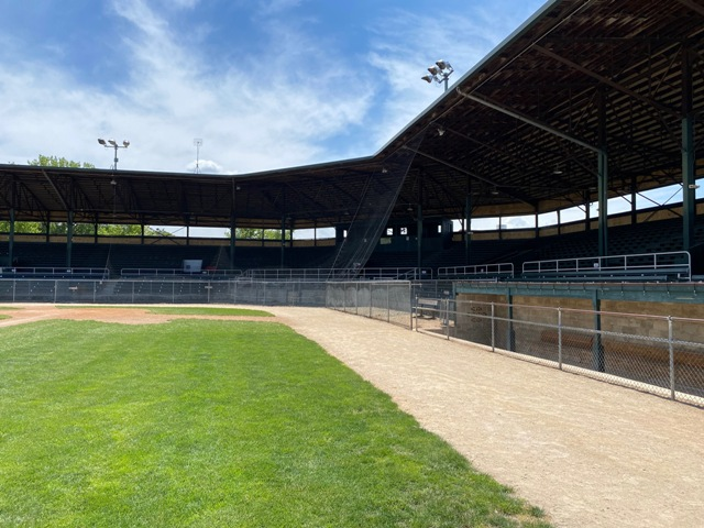 VCF News: Upcoming Events - Chicago Snowballs at Danville Stadium, New Mural of Parks episode artwork