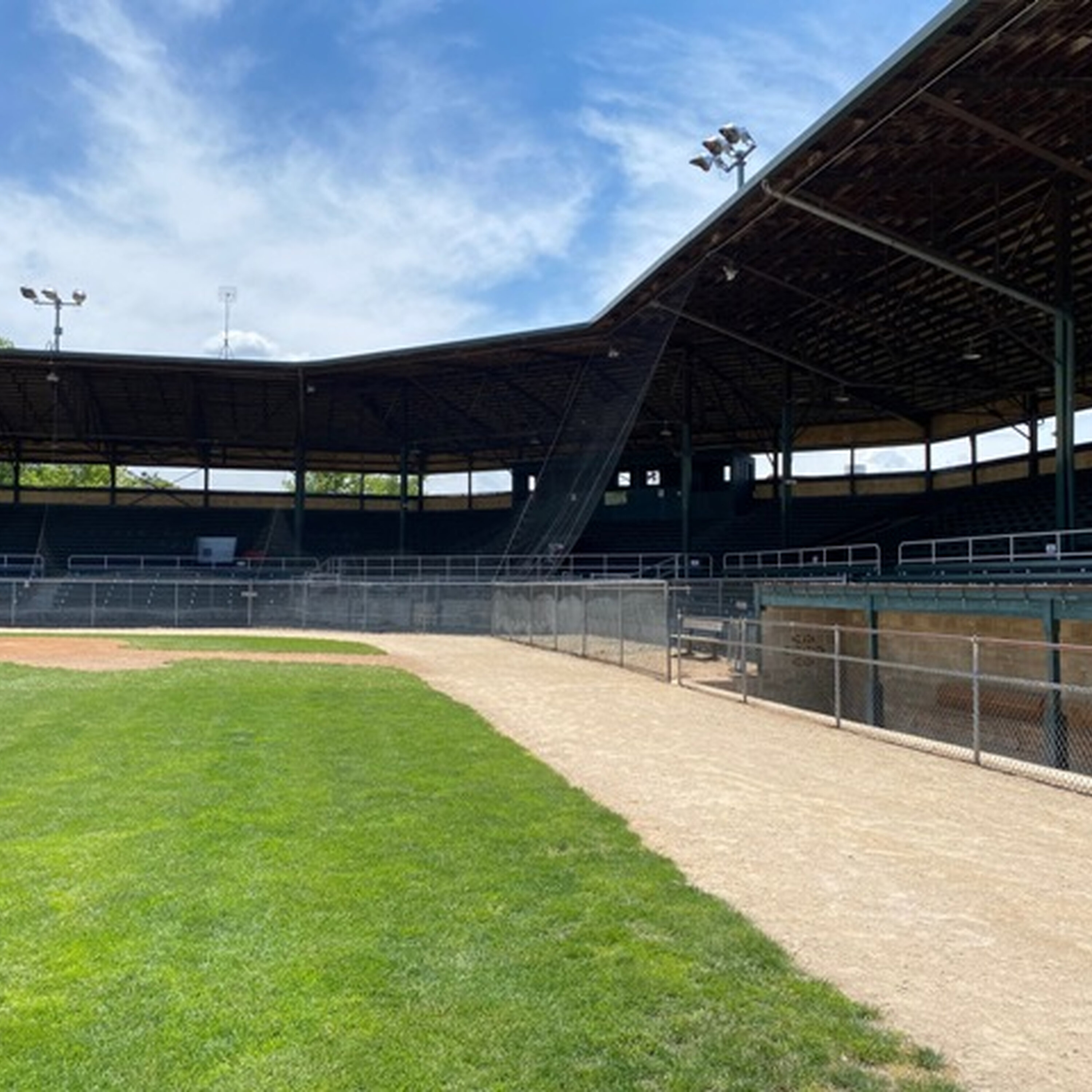 VCF News: Upcoming Events - Chicago Snowballs at Danville Stadium, New Mural of Parks episode artwork