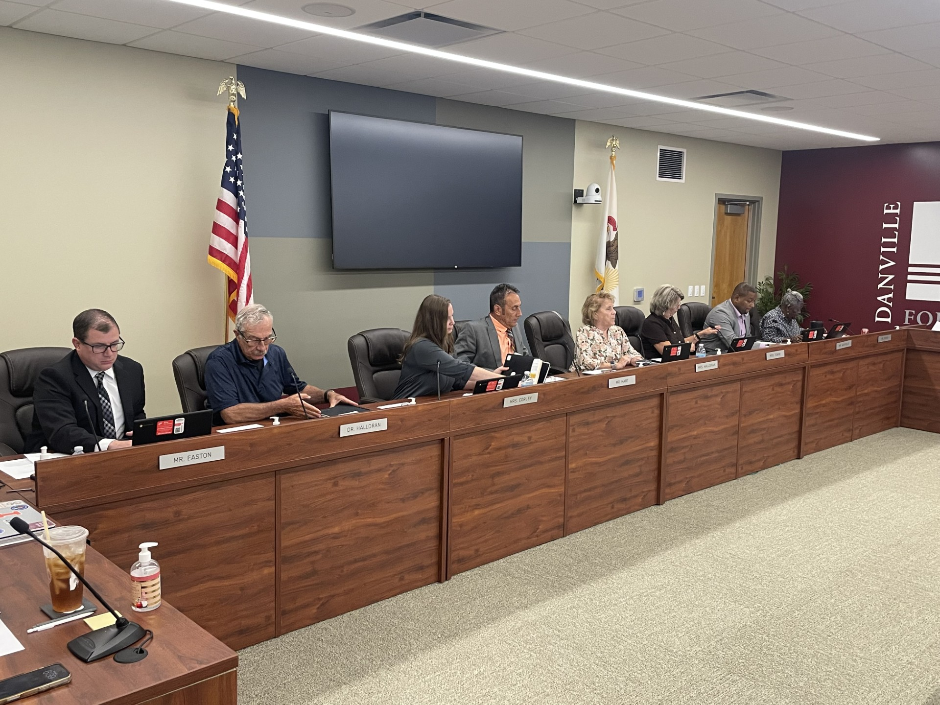 VCF News: District 118 Wants to Talk "TIF Money" with Danville & Tilton episode artwork