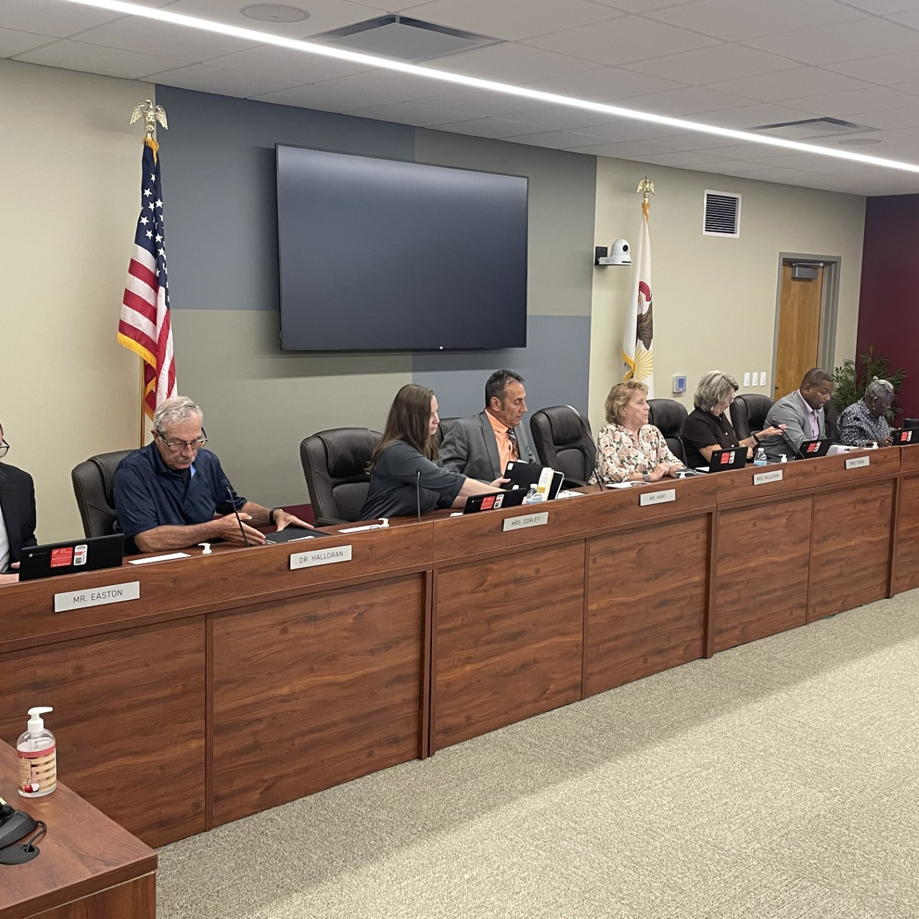 VCF News: District 118 Wants to Talk "TIF Money" with Danville & Tilton episode artwork