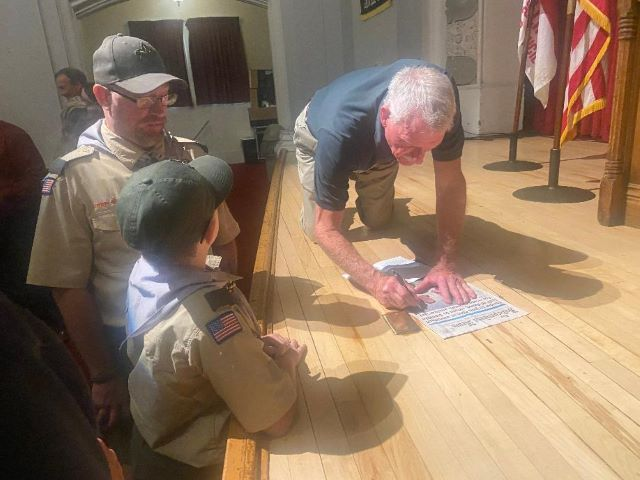 VCF News: Crowds Greet Danville Native - Astronaut Joe Tanner Over the Weeekend episode artwork