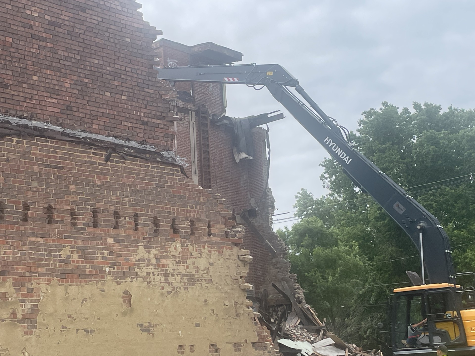 VCF News: Deceased Individual Found at 128 N. Walnut in Danville episode artwork