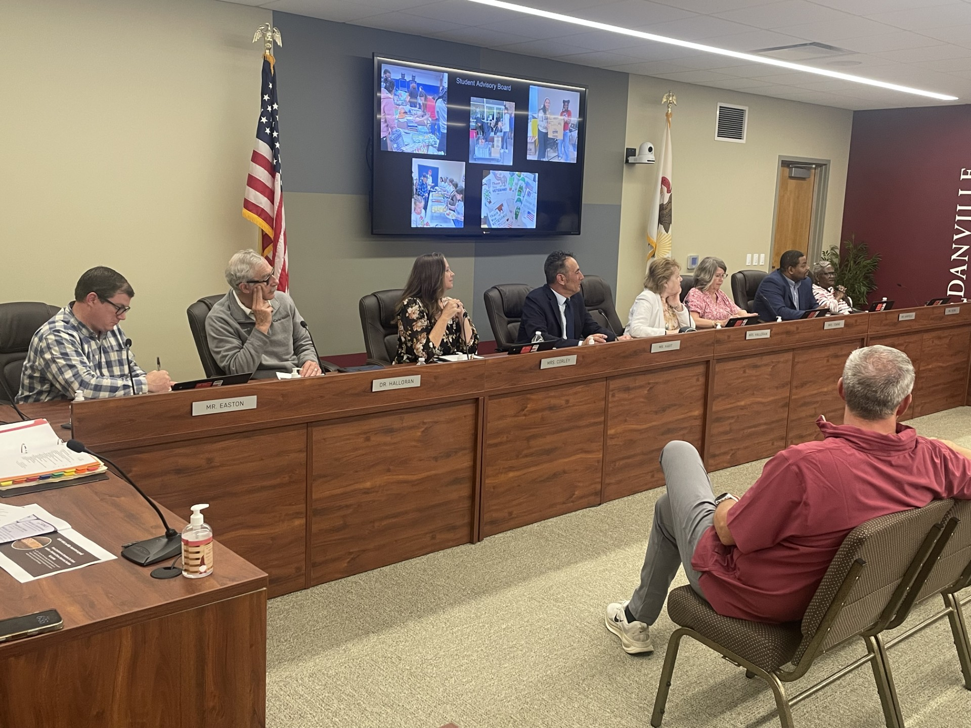 VCF News: Dist 118 Working on Current Budget Adjustments, New Budget Projections episode artwork