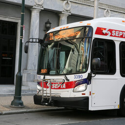 SEPTA aims for $40M federal grant to build charging systems for buses