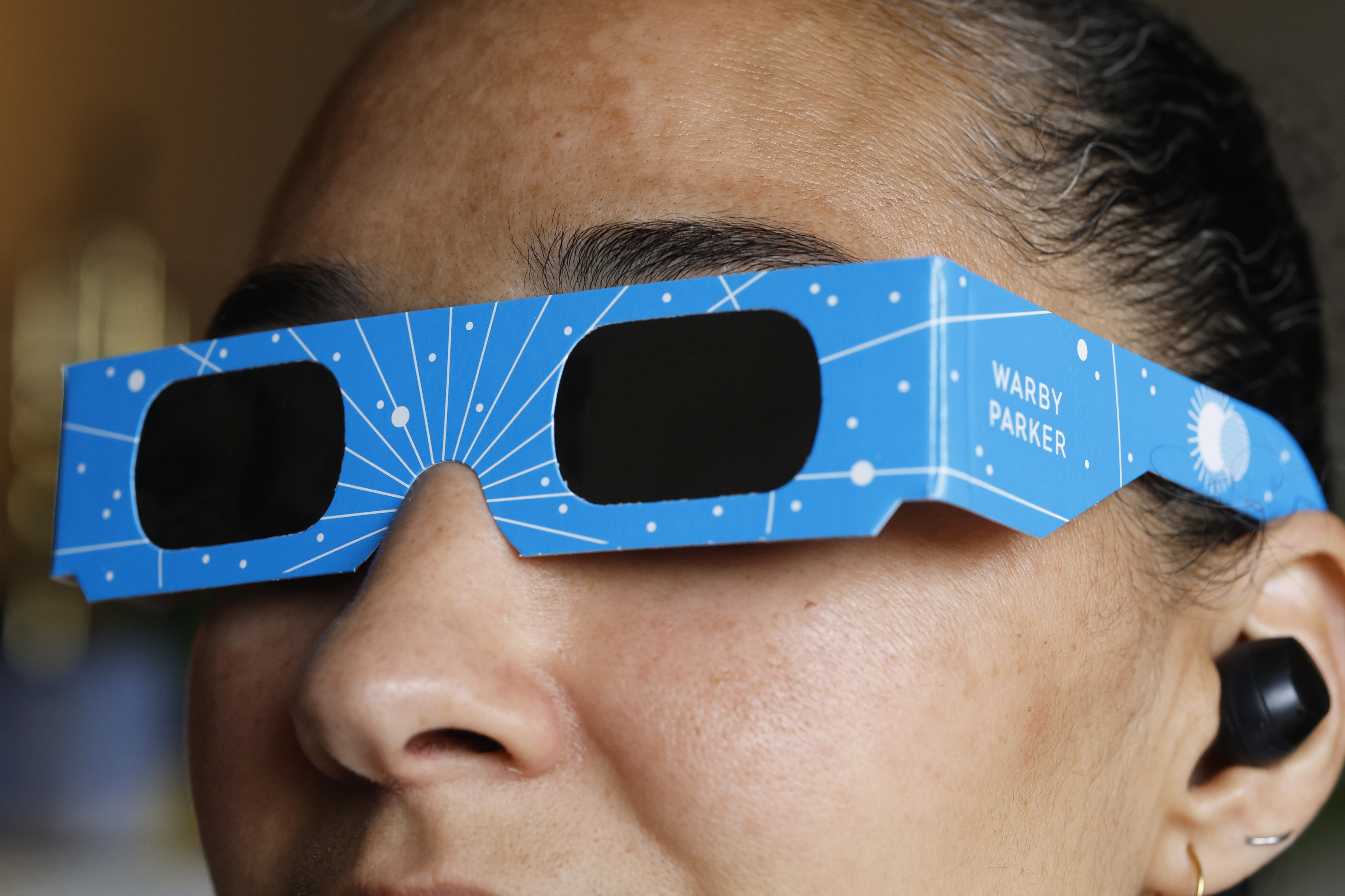NEWSLINE: NY astronomer previews Monday's once-in-a-lifetime eclipse