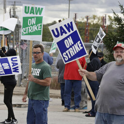 GM strike talks sour over weekend.mp3