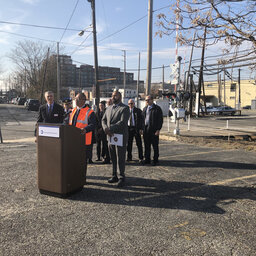 LIRR Leaderships Shows Off Safety Upgrades To Rail Crossings
