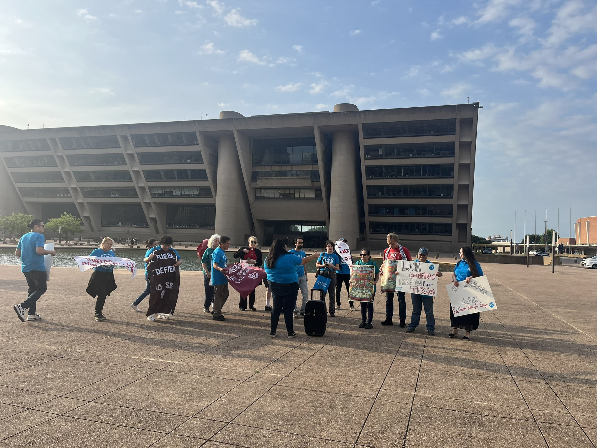 Protestors ask Dallas not to enforce SB4