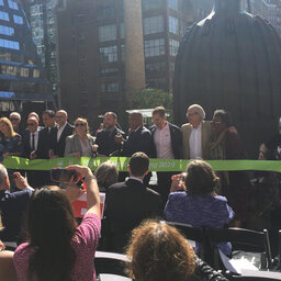 City leaders celebrate opening of final piece of High Line