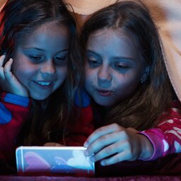 SDMoms S2E2: Keeping Kids Safe and Limiting Screen Time
