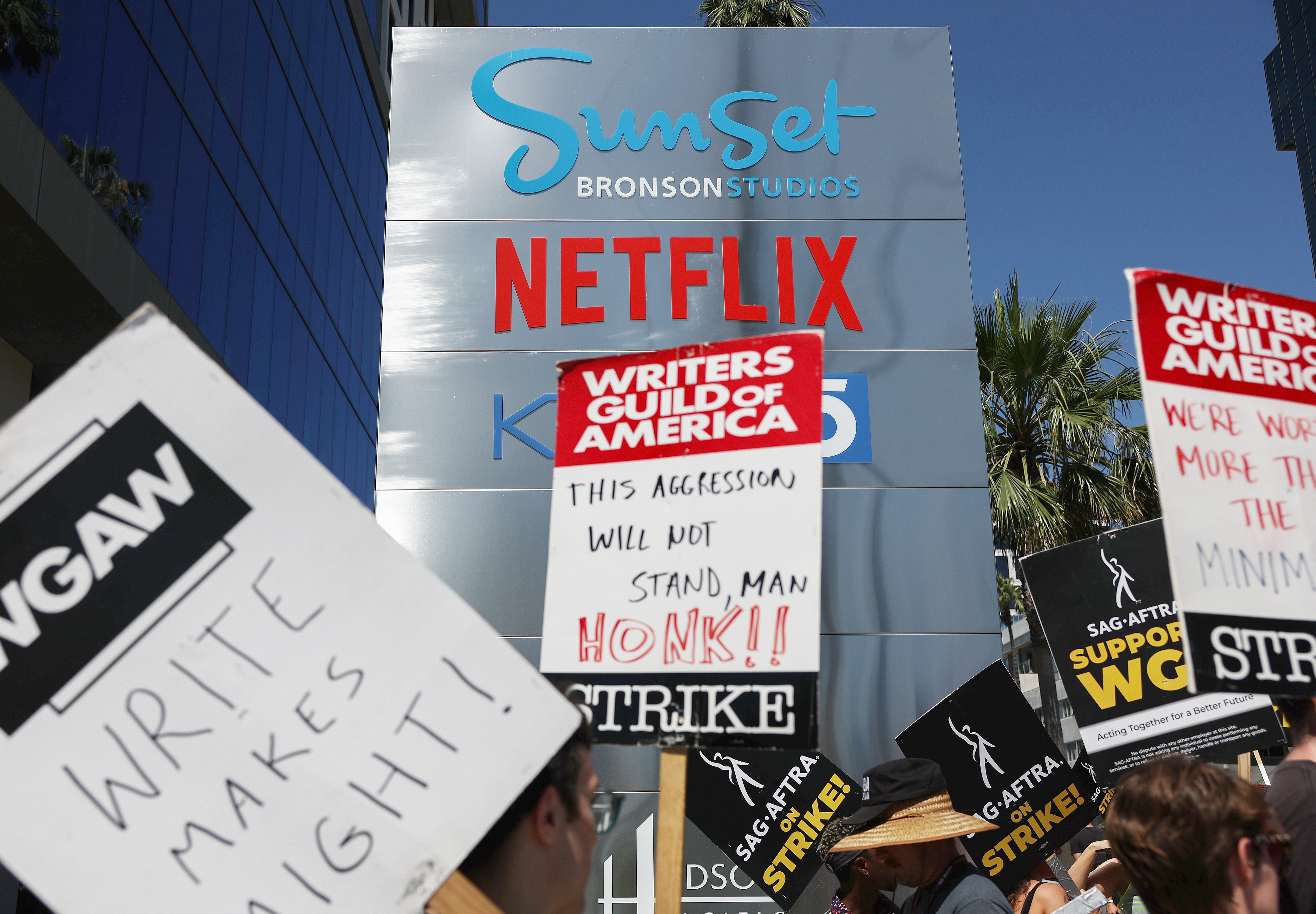 First truly substantial contract negotiations between WGA & AMPTP on tap for Tuesday