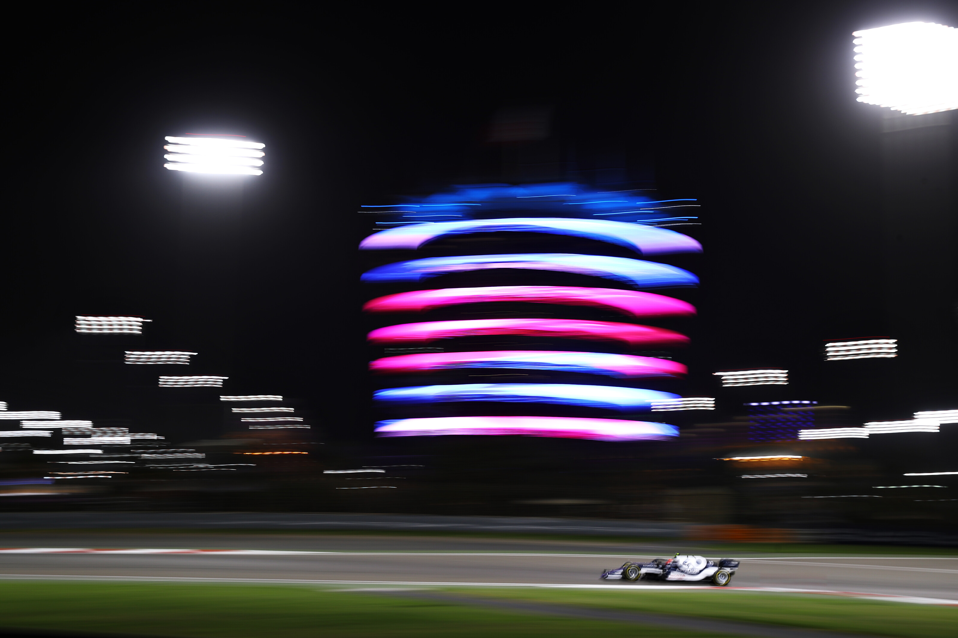 Time to get the sandbags off + 5 things to watch for - 2022 Bahrain GP Preview
