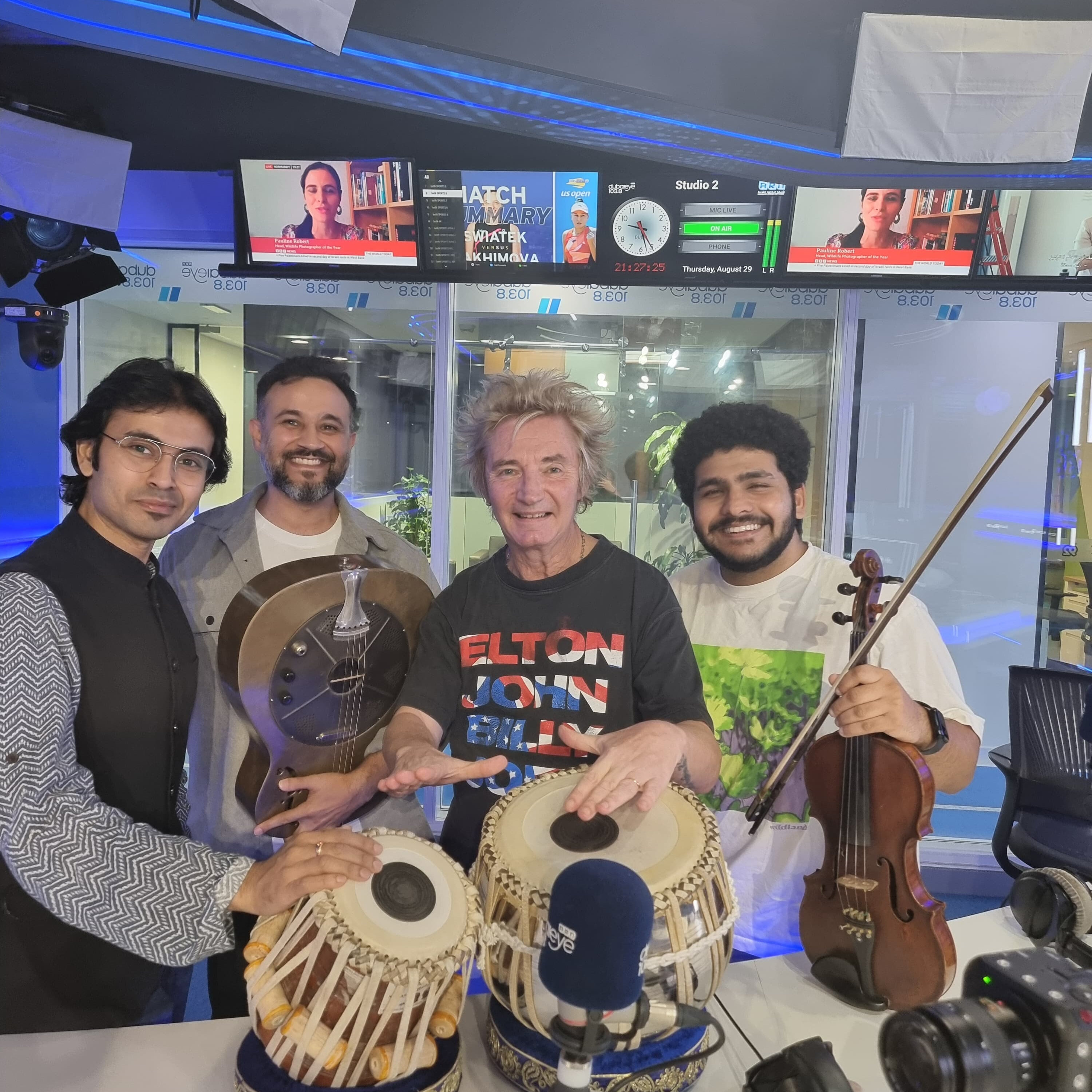 Live music with Niki Mukhi and Yadnesh Raikar