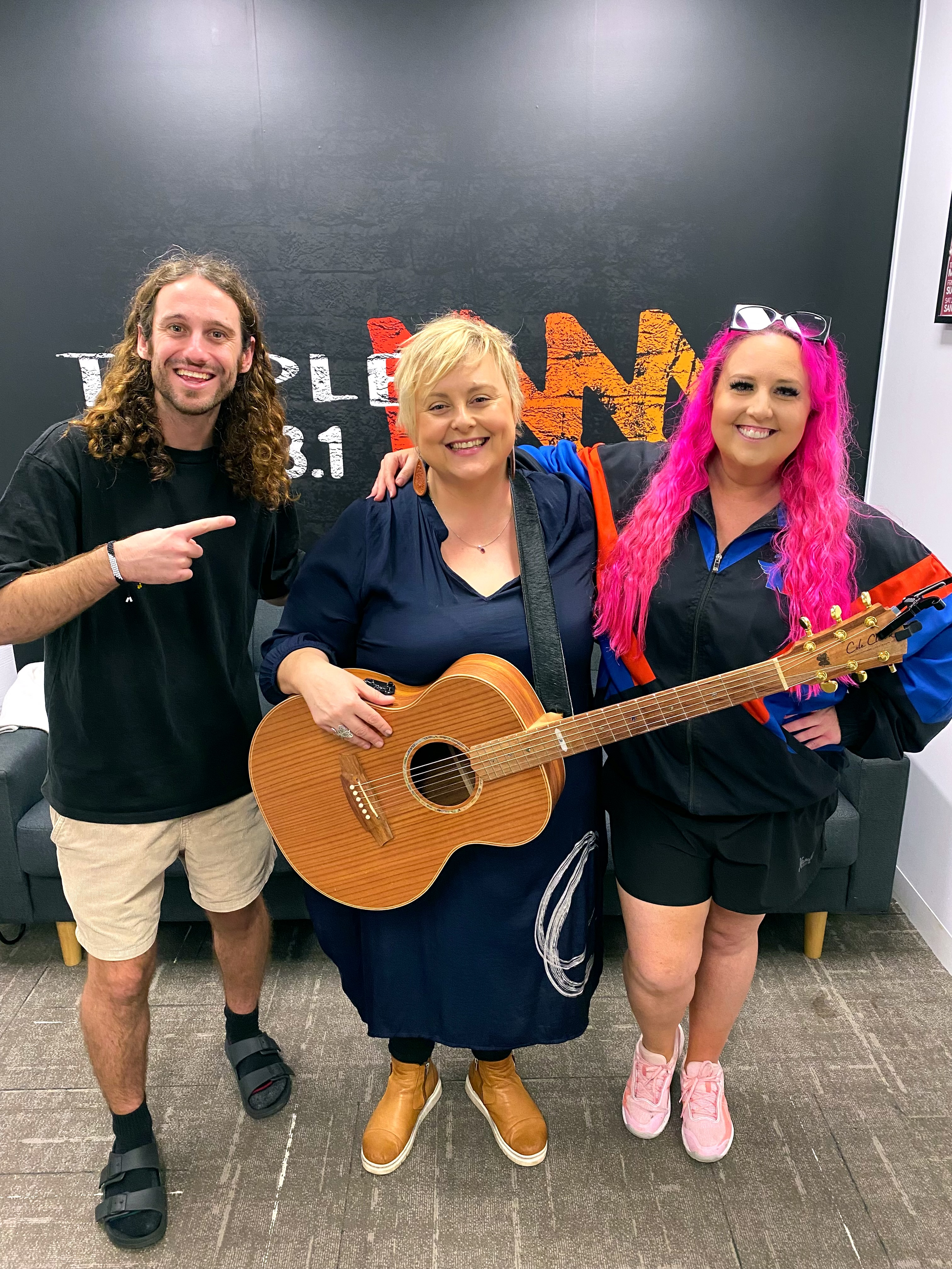 Lounge Sessions - Lyn Bowtell