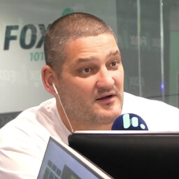 HIGHLIGHT - Fev's Daughter Yelled Something Incredibly Inappropriate At A Restaurant