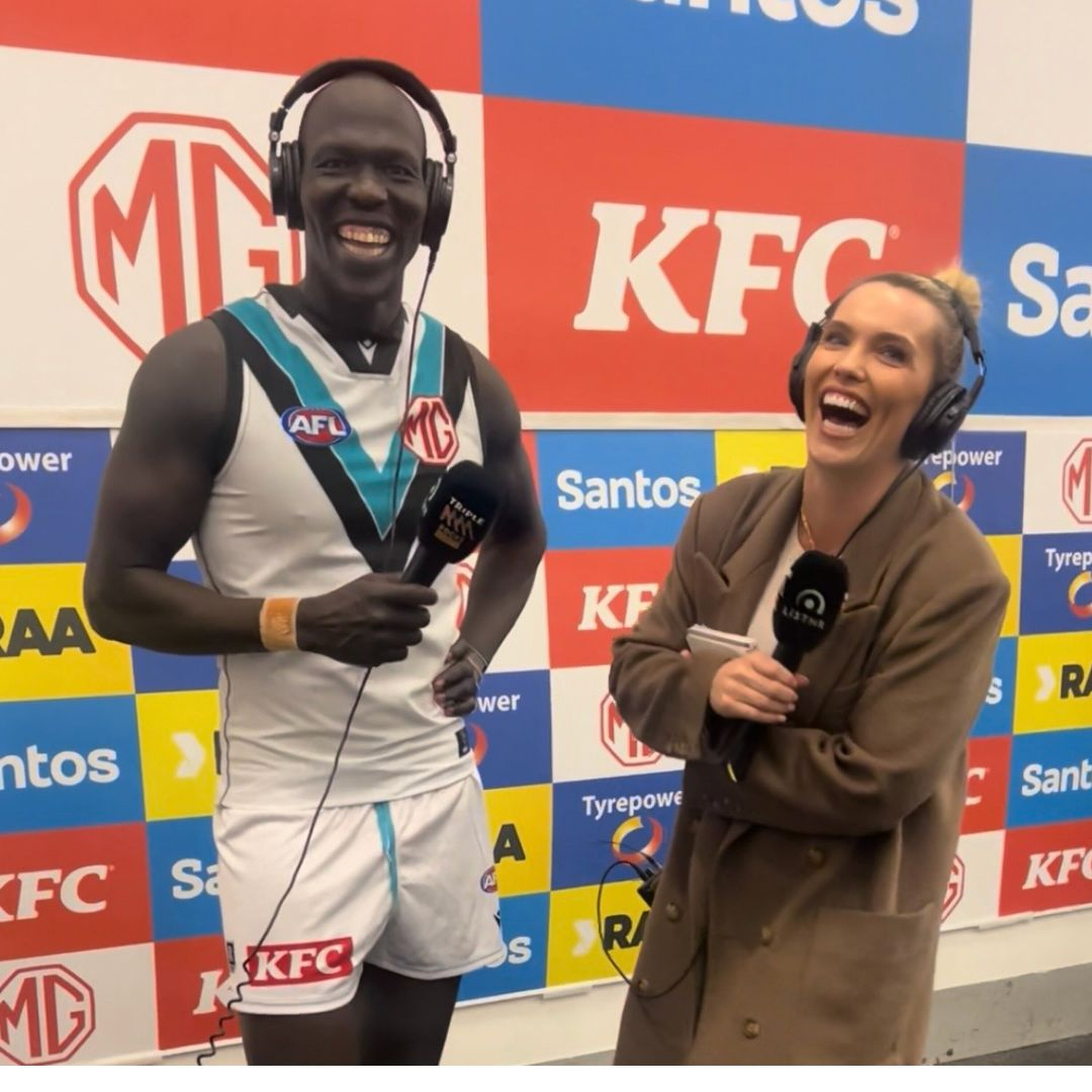 Aliir Aliir In The Rooms, JHF Spills On Teammates & Josh Carr Interview 🍐 | Port Adelaide Clubcast episode artwork