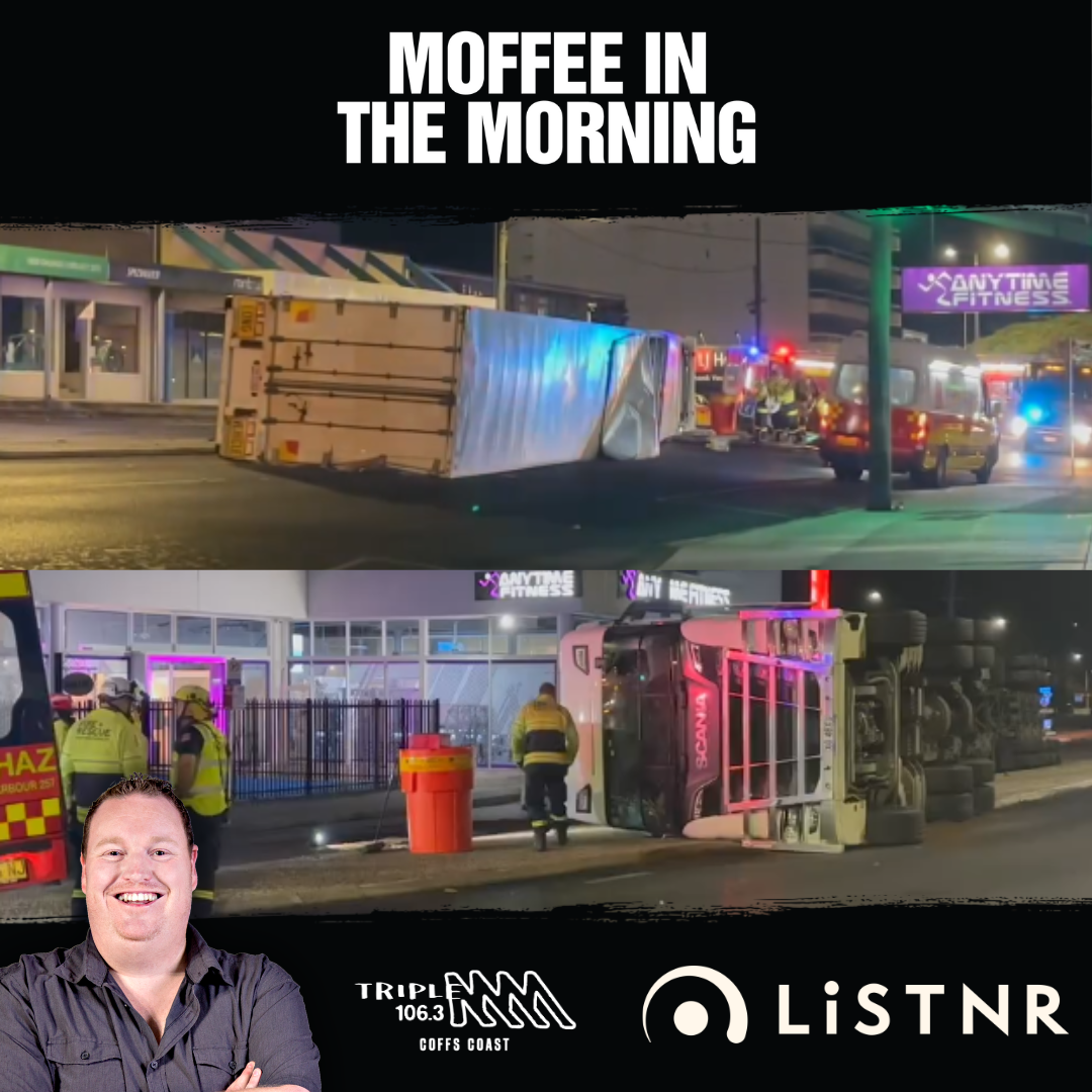 LATEST: Truck Rollover in Coffs CBD