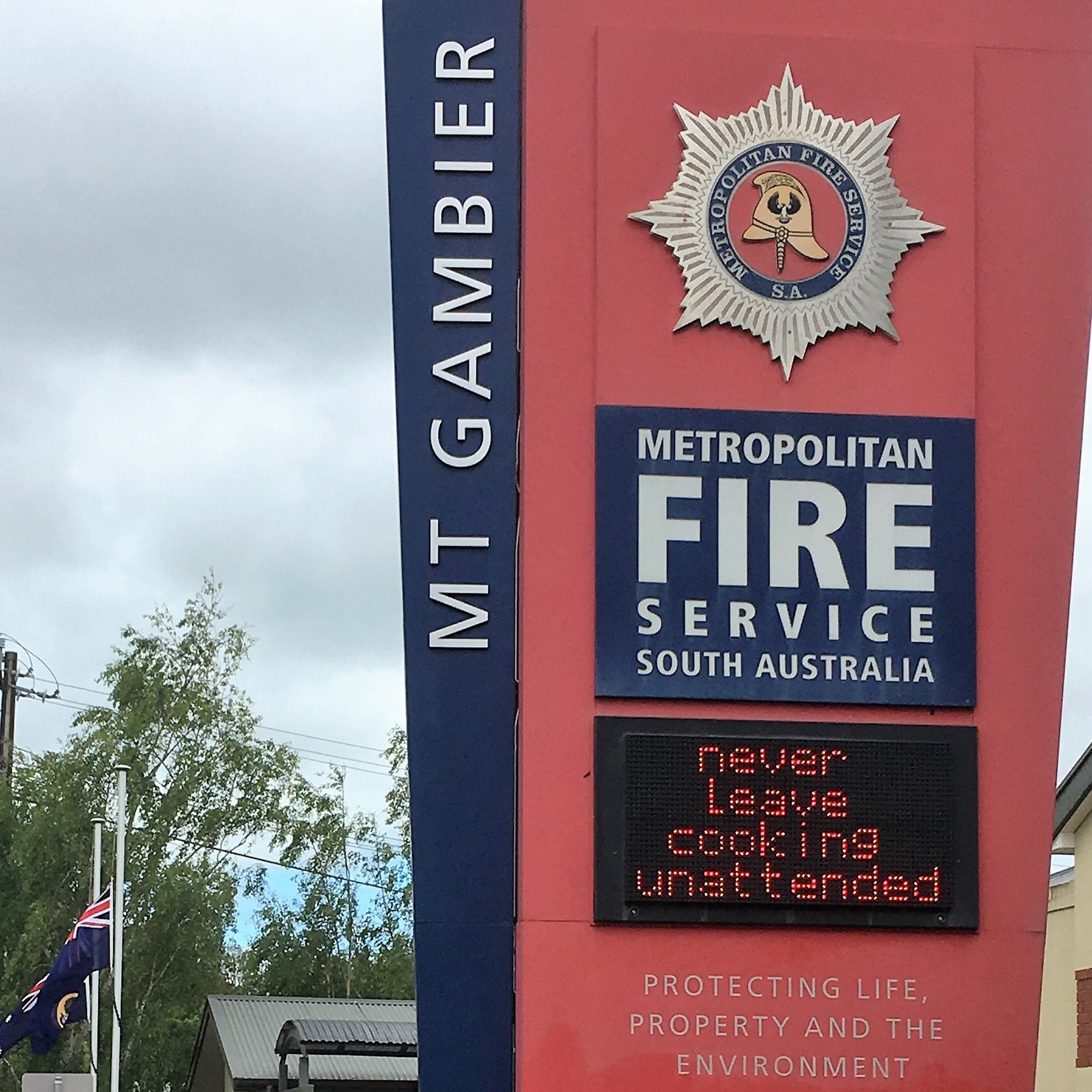 MFS firefighters to strike as pay talks flare up