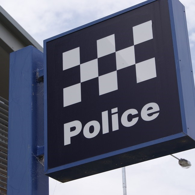 Thieves steal a fully marked police ute in Narromine cover image