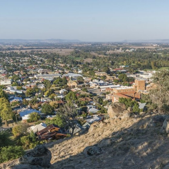 Independent candidate keen to improve regional connectivity across Cowra