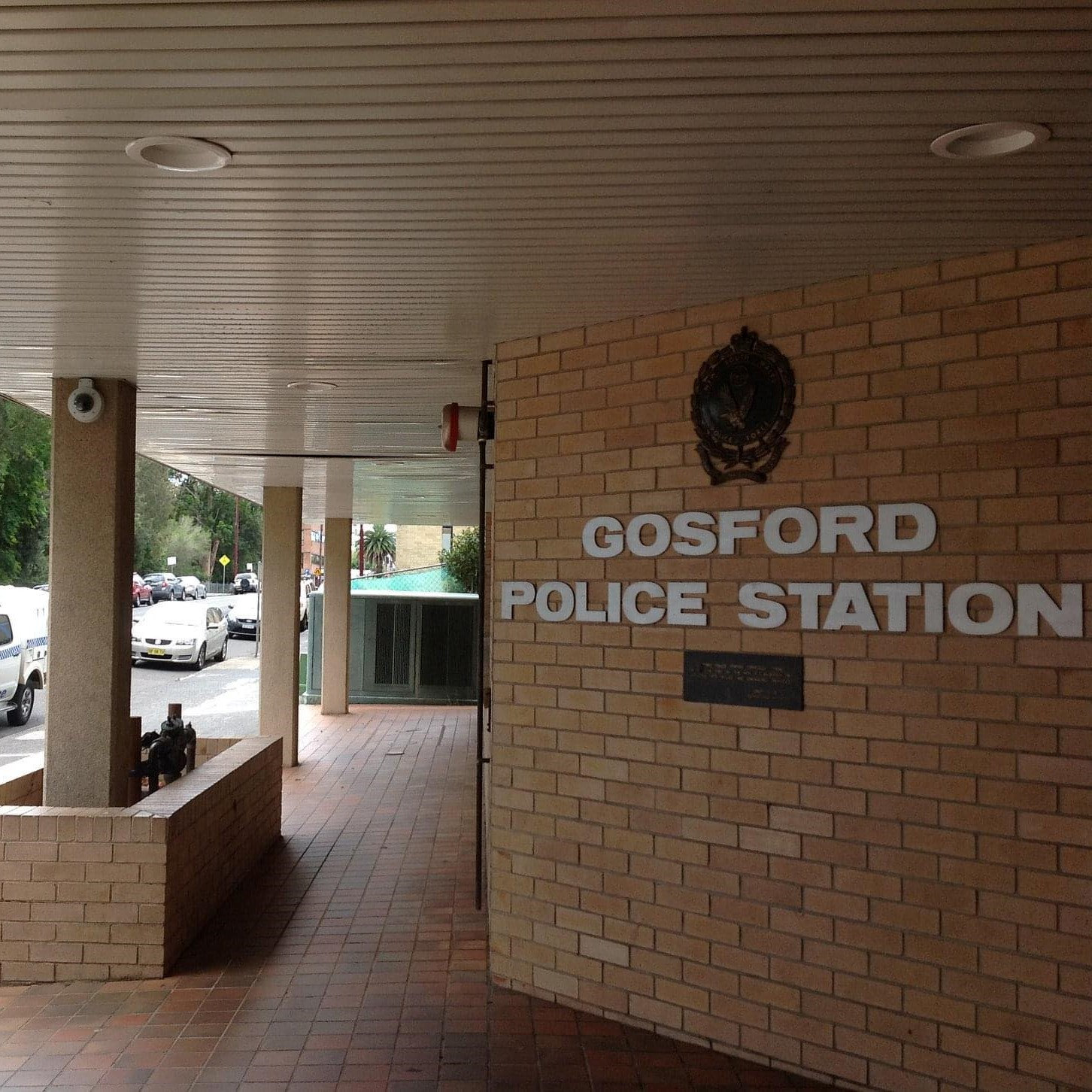 Police hunting 15yo suspect over deadly Gosford stabbing