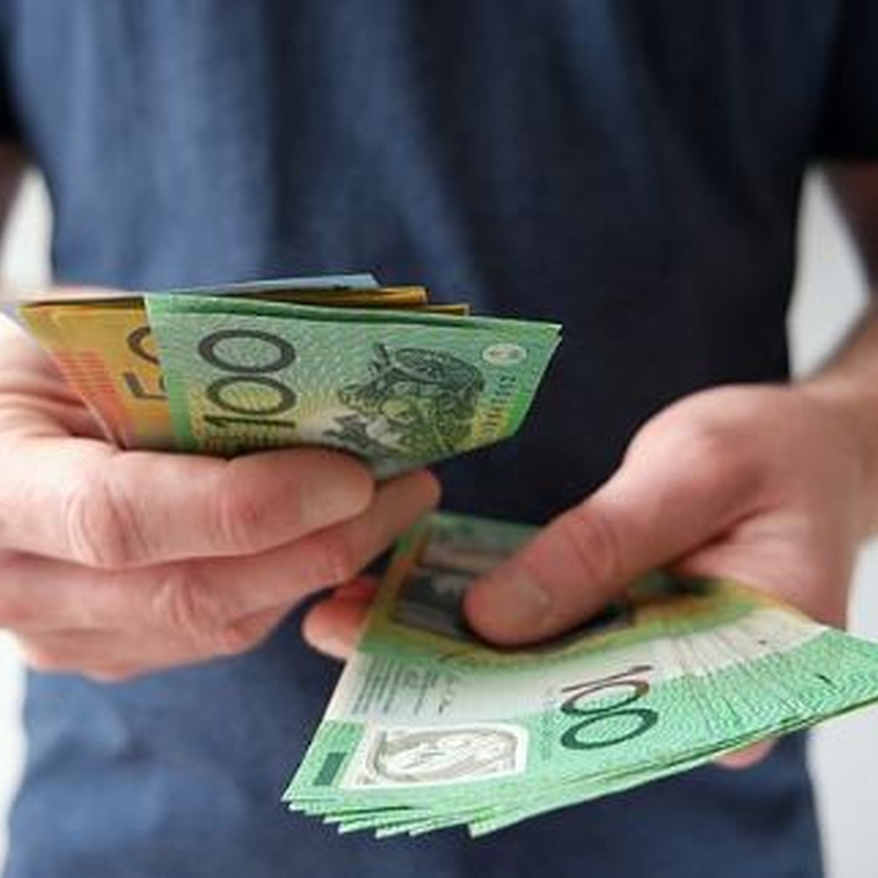 More Queenslanders are struggling to pay power bills