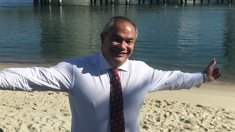 Mayor on a mission to save local film industry
