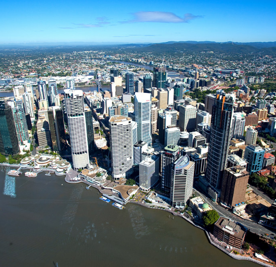 Brissy pubs open early for World Cup final; Pedestrian killed on Pacific Highway at Logan; And a windy night amid rough surf