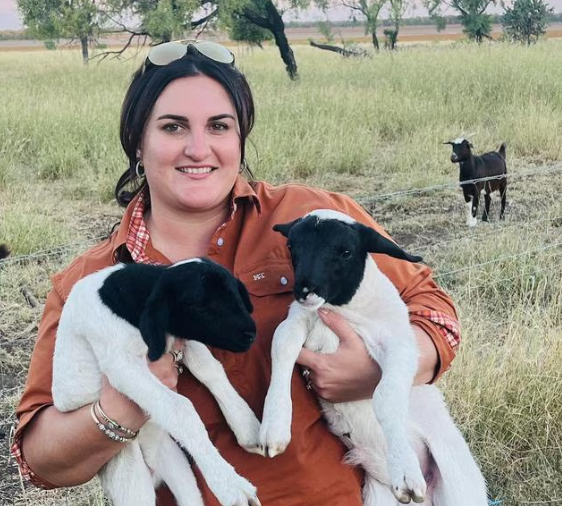 Amanda Philpott firming for Central Highlands Councillor role episode artwork