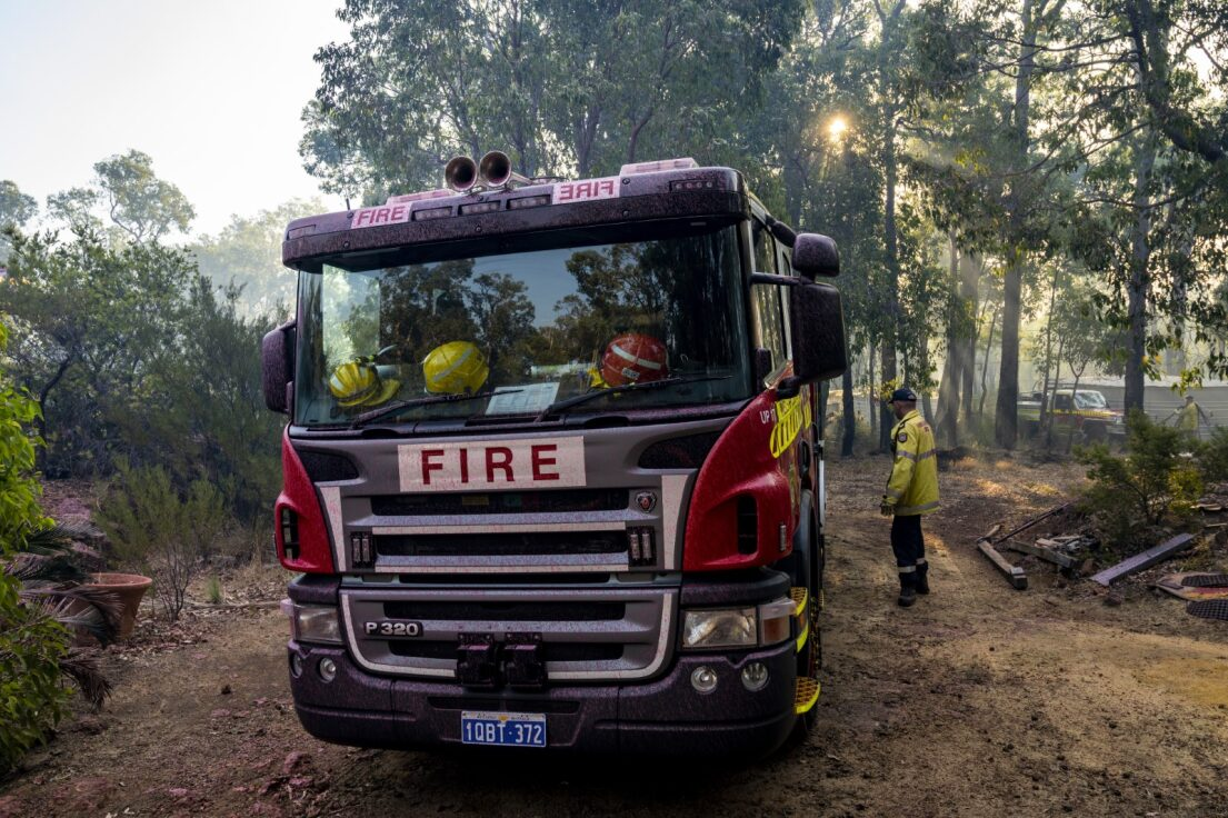 A Watch and Act alert now in place for a fire in Perth's south