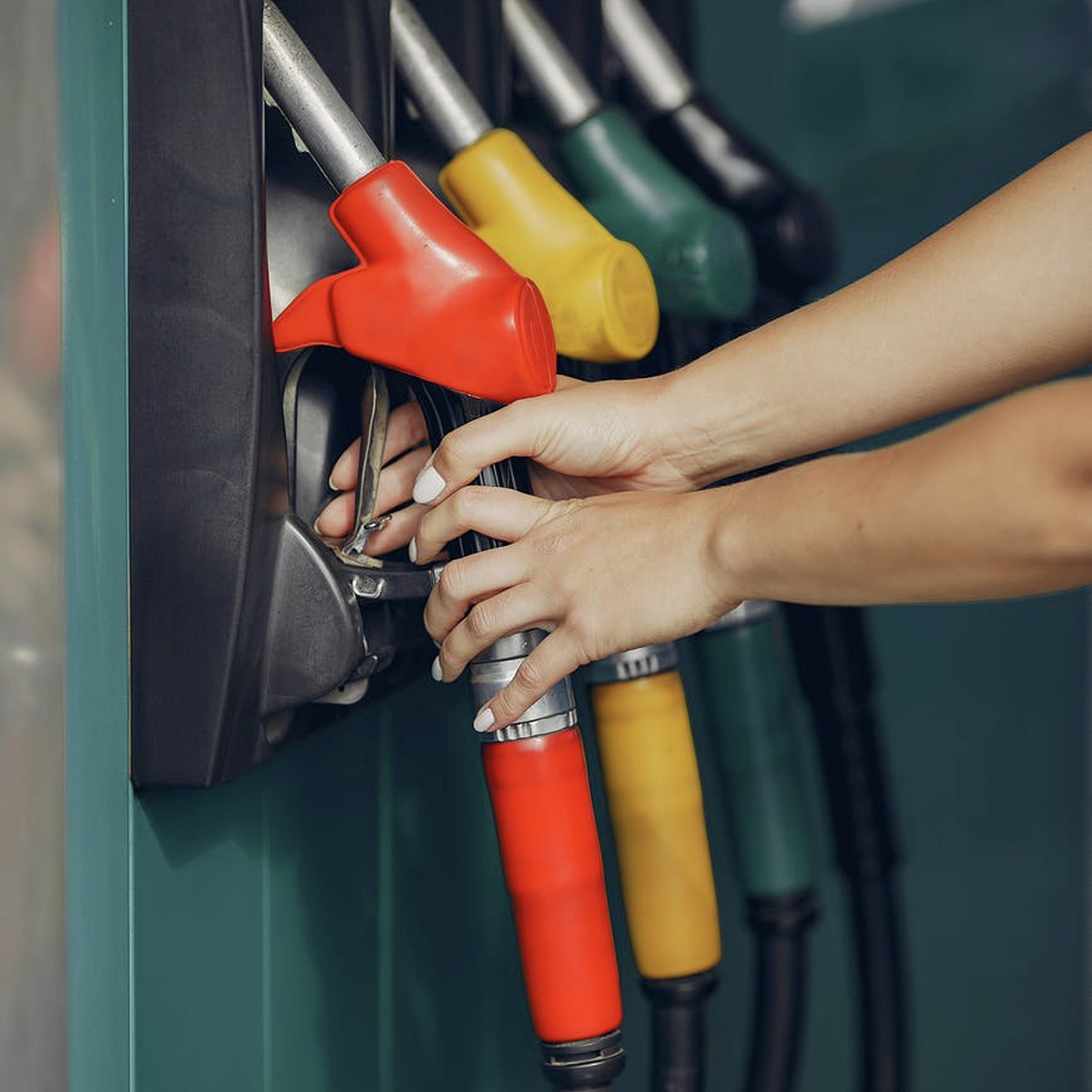 Regional servos sign up to Fuel Watch to avoid fines episode artwork