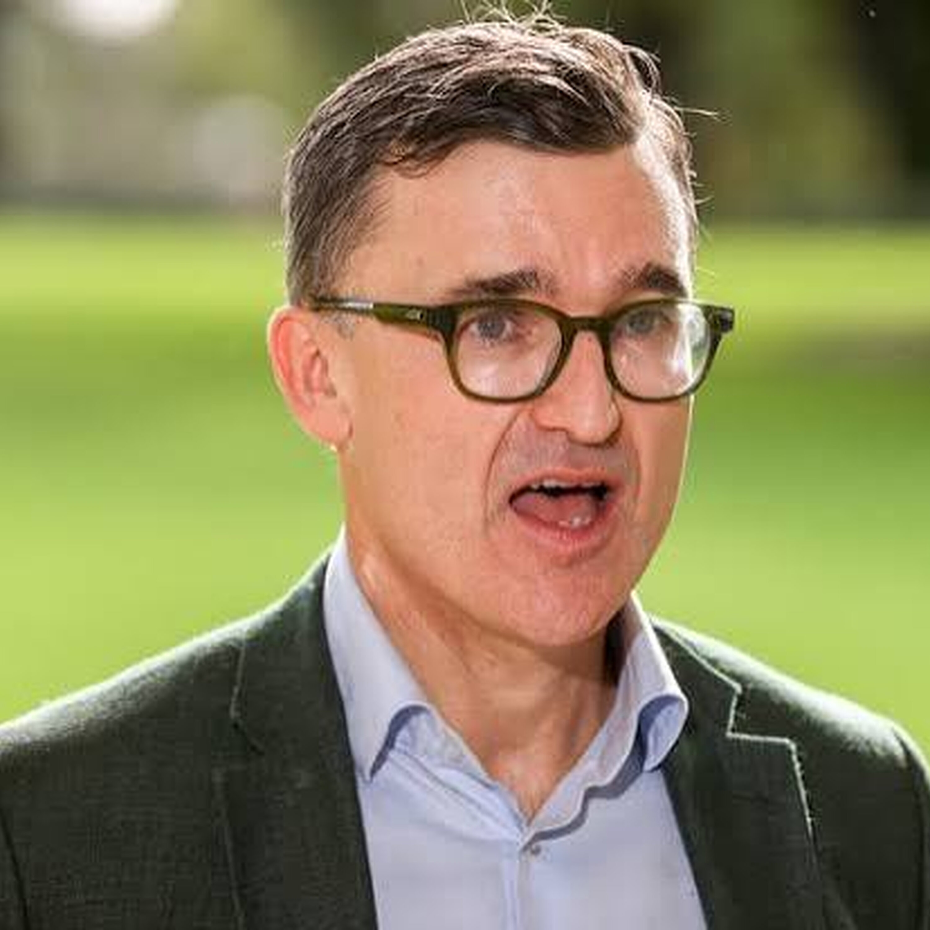 Minister under fire after cutting housing red tape in Perth but not the regions