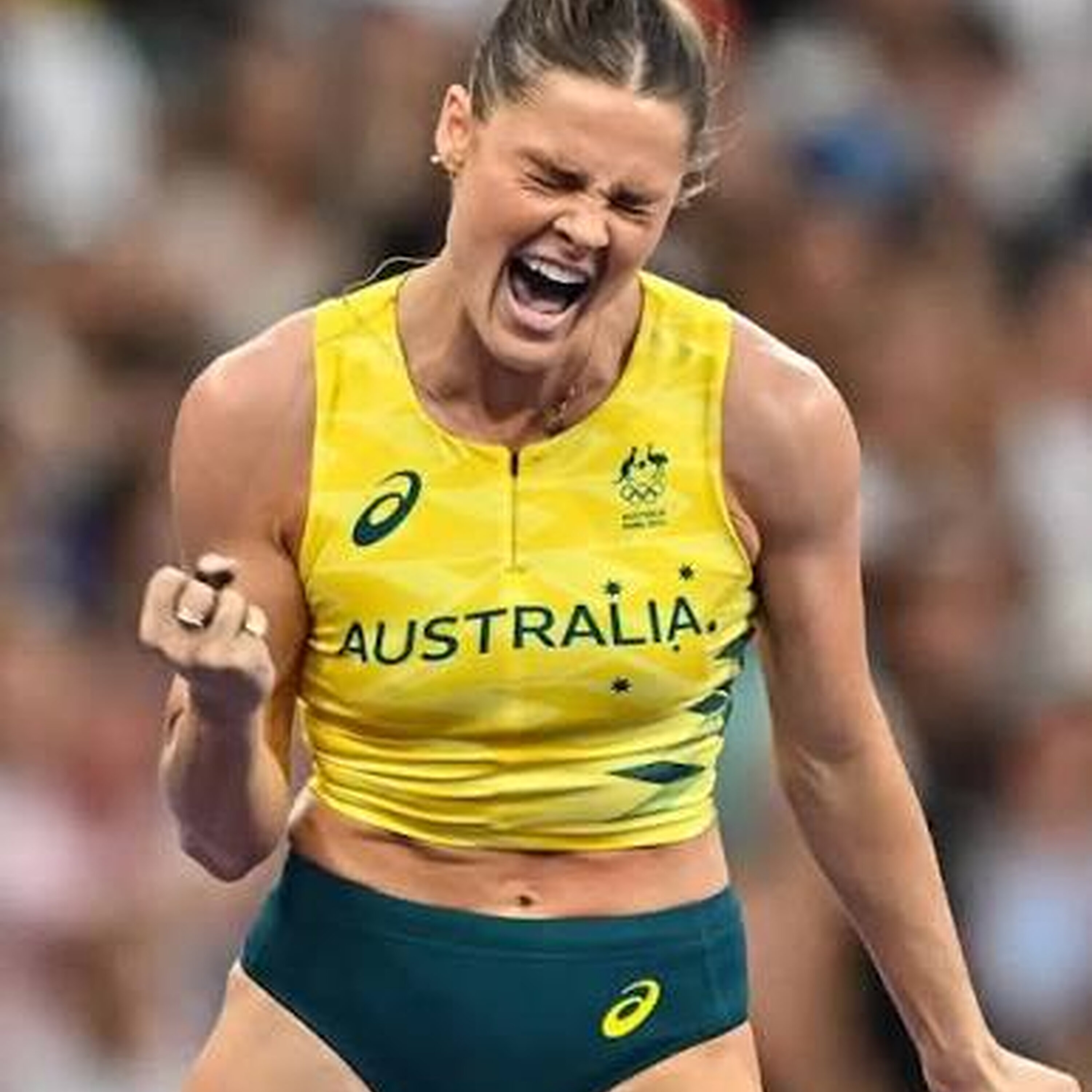 Busselton's Nina Kennedy soars to new Australian pole vault record