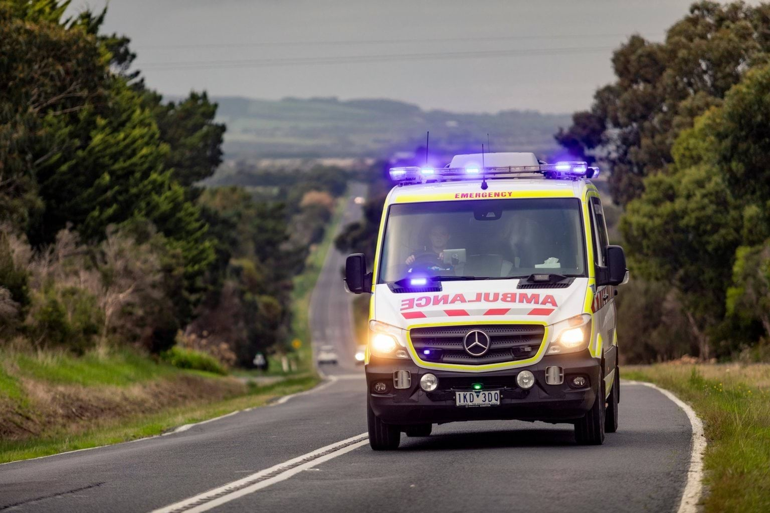 Paramedics urging Gippslanders to get summer-ready as temps soar today