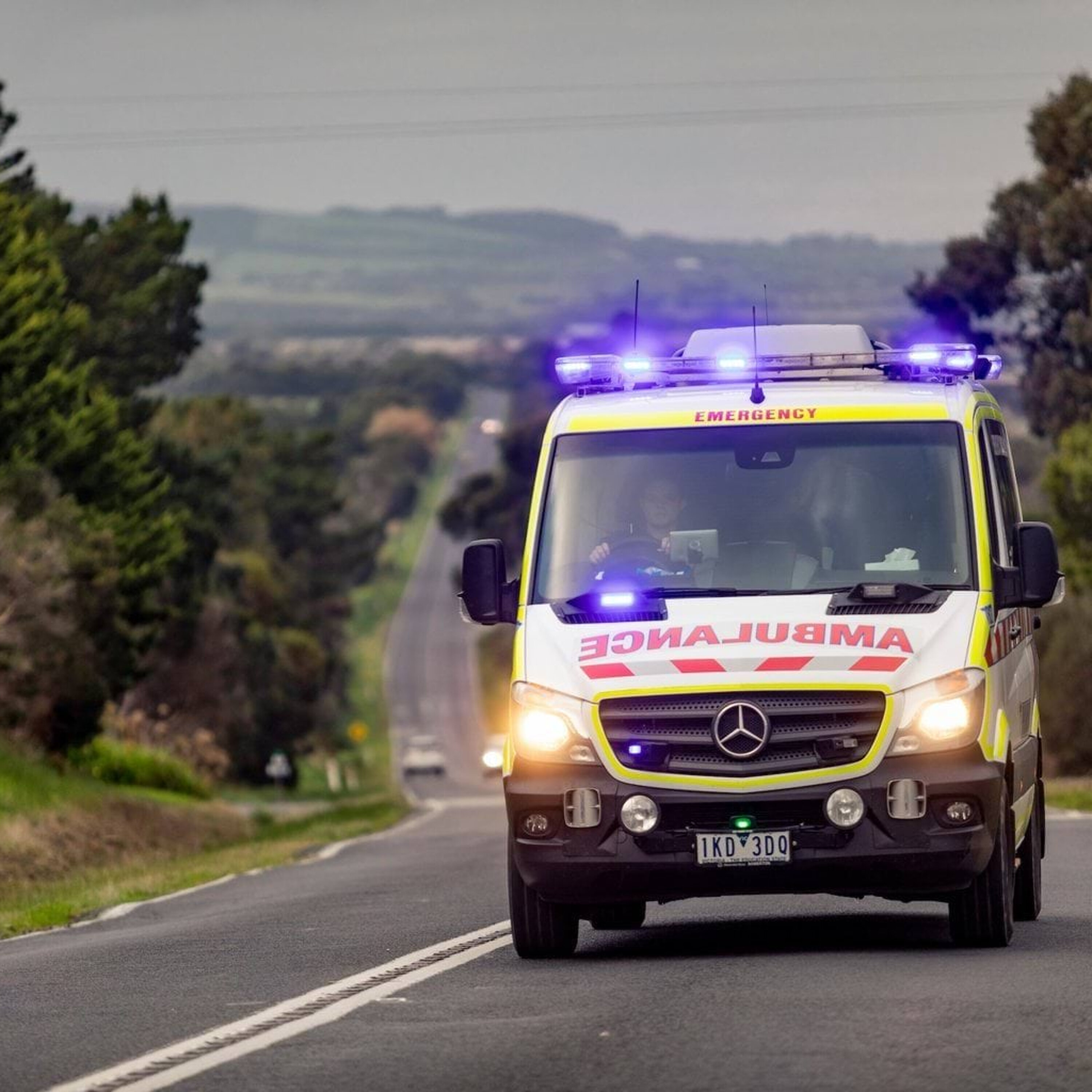 Paramedics urging Gippslanders to get summer-ready as temps soar today Paramedics urging Gippslanders to get summer-ready as temps soar today