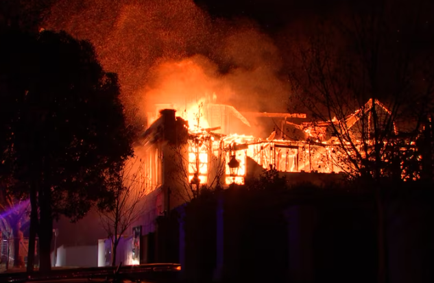 Toorak mansion fire deemed suspicious 