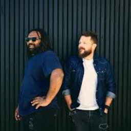 BUSBY MAROU Acoustic version of Sounds of Summer! Plus Jeremy chat