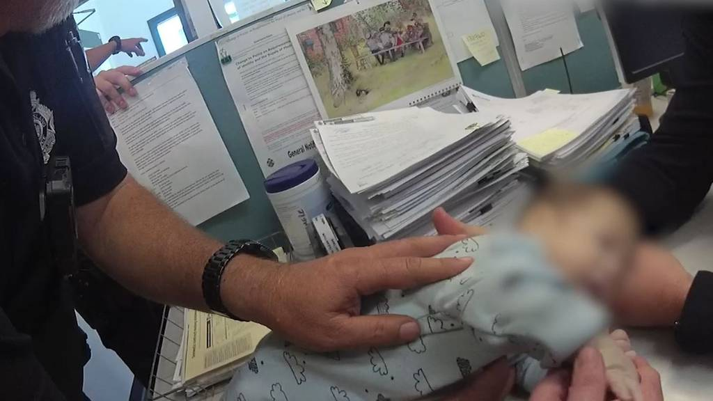 "It was extremely scary" QLD Police Sergeant CPR On 10-Week-Old Baby