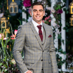 Did Scot From The Bachelorette Just Give Away That The Boys Have A Group Chat?