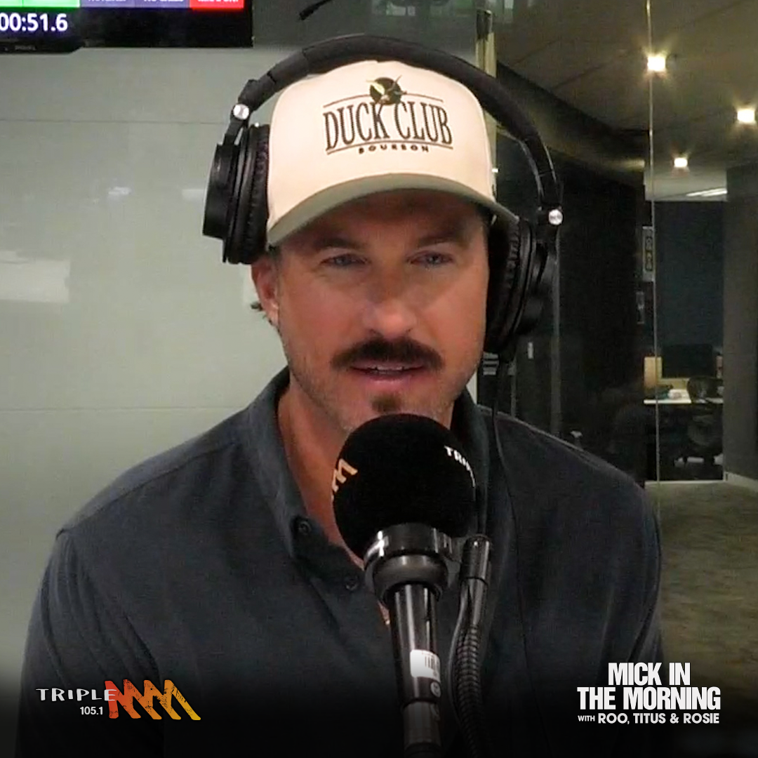 US country star Riley Green talks 'phone throw' incident with Nick Riewoldt at Melb gig