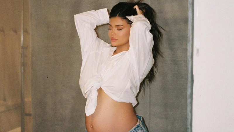 Fans Are CONVINCED This Is Kylie Jenner's Baby Boy's Name!