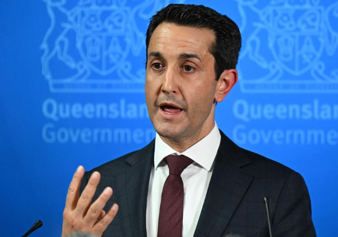 Cyclone Alfred lashes QLD: Crisafulli warns of rough days ahead as Cat 2 system nears coast