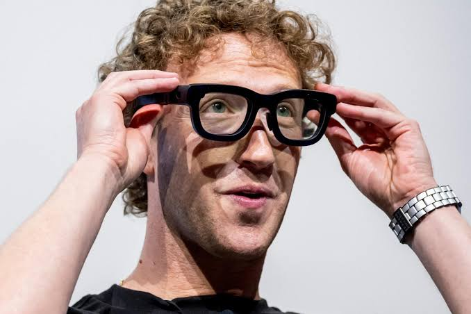 Canberra could soon outlaw the import of smart glasses episode artwork