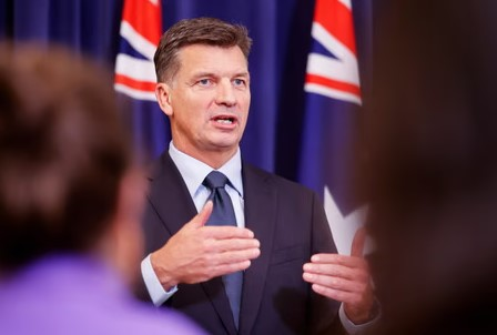 Opposition Leader calls for the government to bin the budget episode artwork