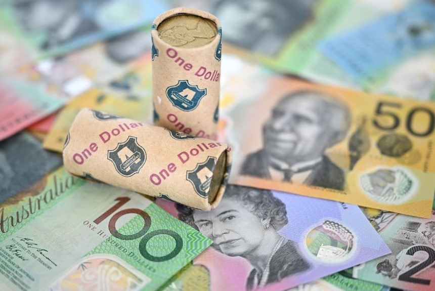 RBA board did not discuss a rate cut, keeping the cash rate on hold episode artwork