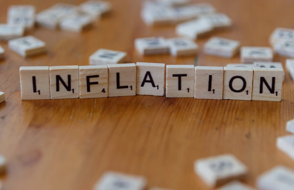 Inflation climbs as rebates fade, Optus outage blamed on vandal attack