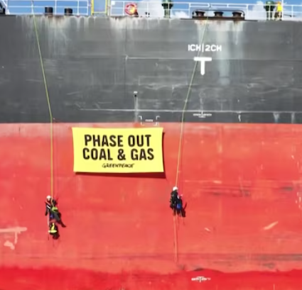 Climate protest disrupts world's biggest coal port in Newcastle, over a hundred arrested
